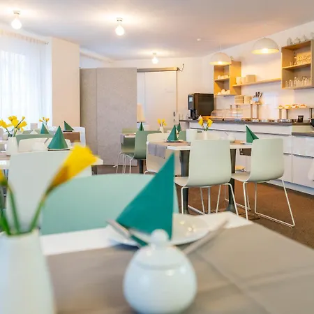 Hotel Appartis - Am Stadtpark Sindelfingen