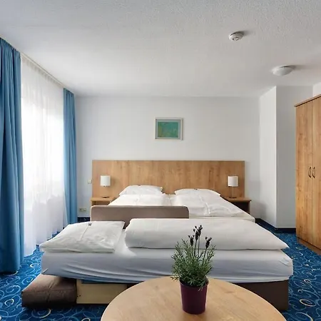 Hotel Appartis - Am Stadtpark 3*