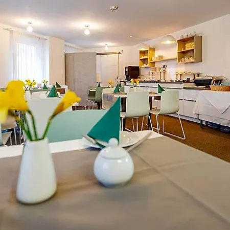 Hotel Appartis - Am Stadtpark Sindelfingen