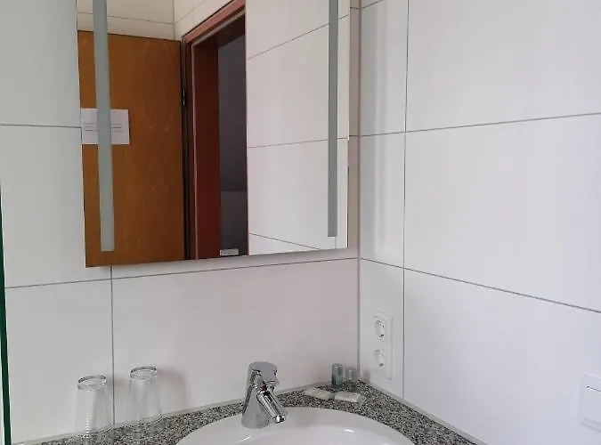 Appartis - Am Stadtpark 3*